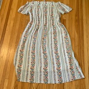 Off the shoulder floral midi dress size L